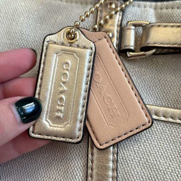 COACH Natalie Beige and gold shoulder tote bag - Picture 4 of 13